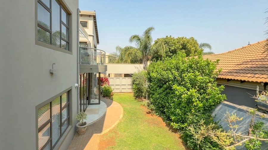 7 Bedroom Property for Sale in Melodie North West